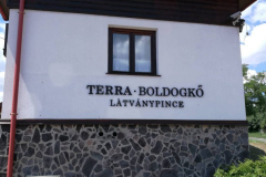 Terra Boldogkő térbetűk
